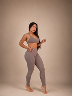 Set Elara