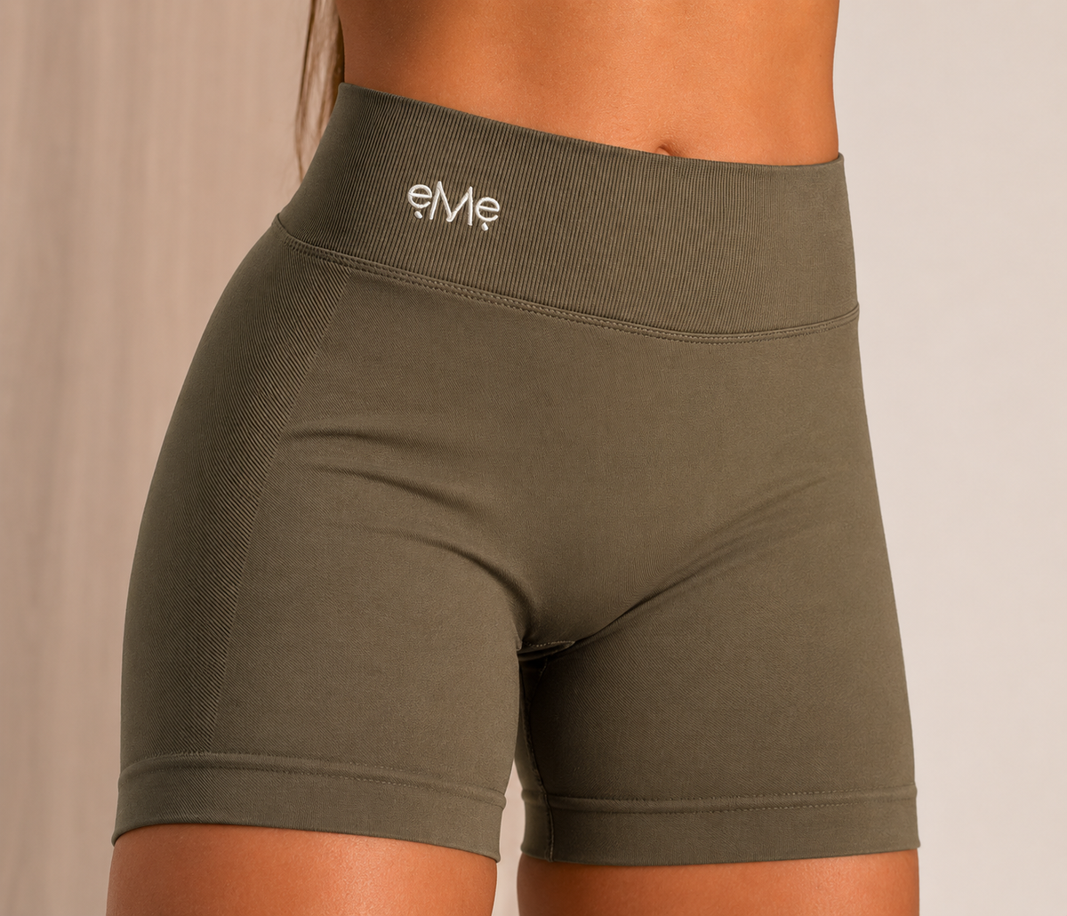 Short Mía