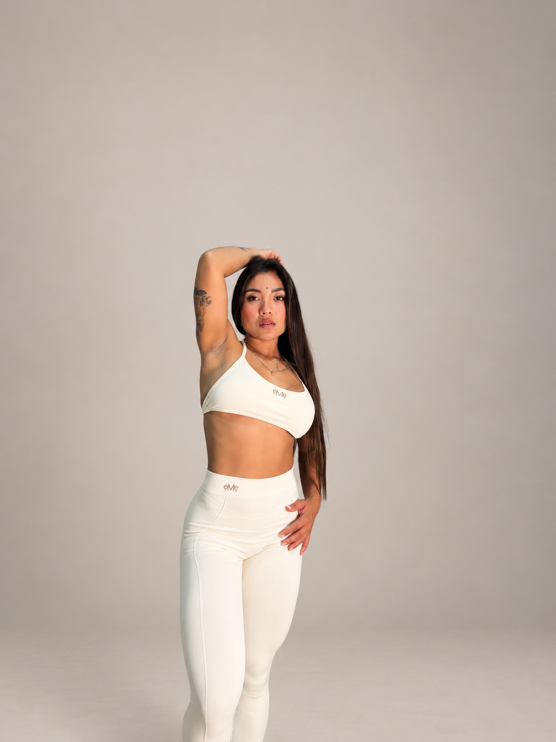 Set Elara